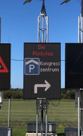 Smartes Verkehrsleitsystem entlastet Karlsruher Innenstadt